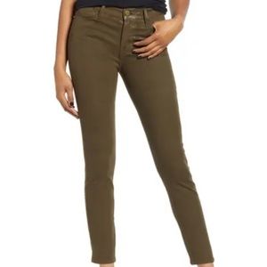 NWT. FRAME Le High Waist Coated Skinny Jeans
